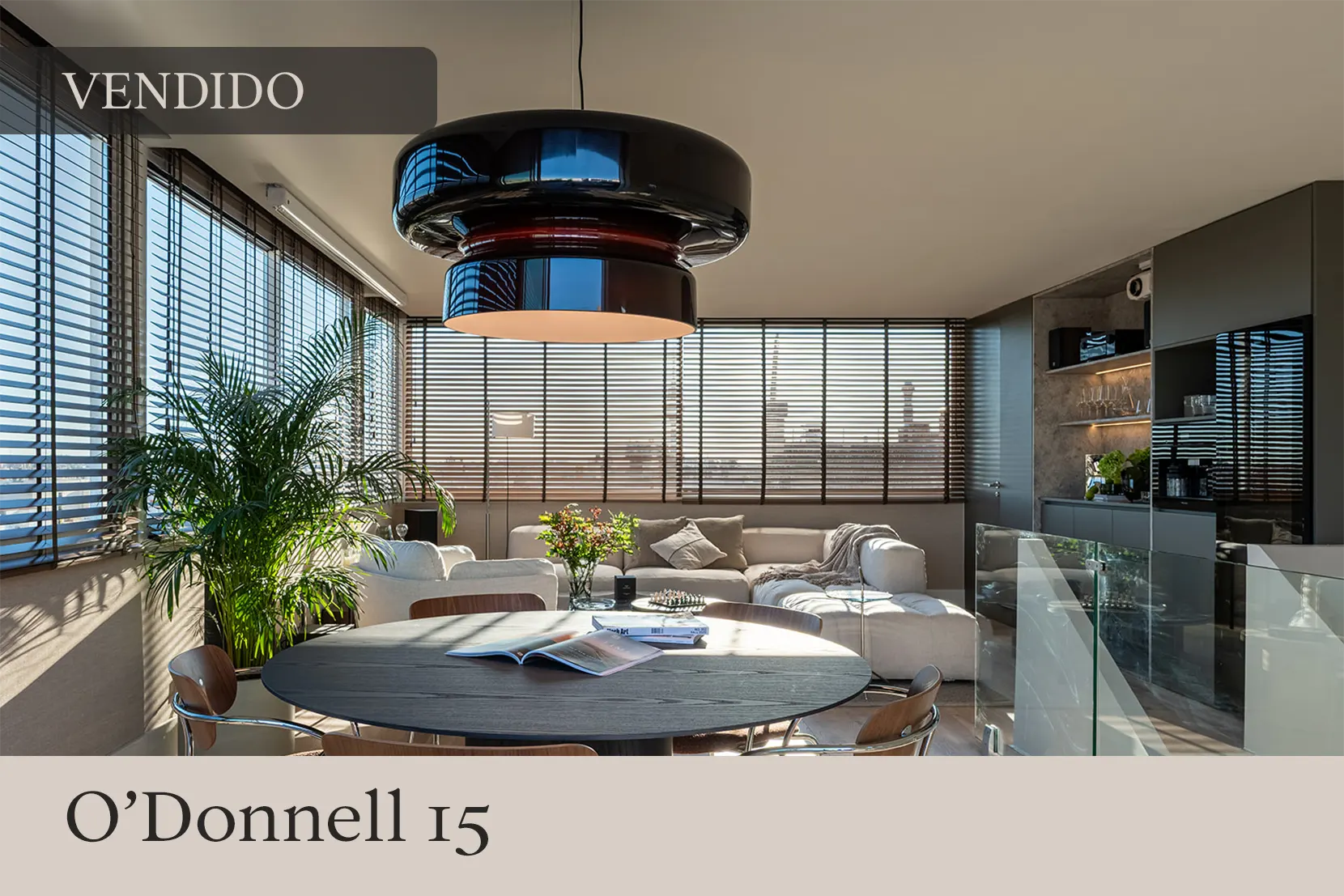 <p style="font-family:Addington CF;text-align: left">●</p>